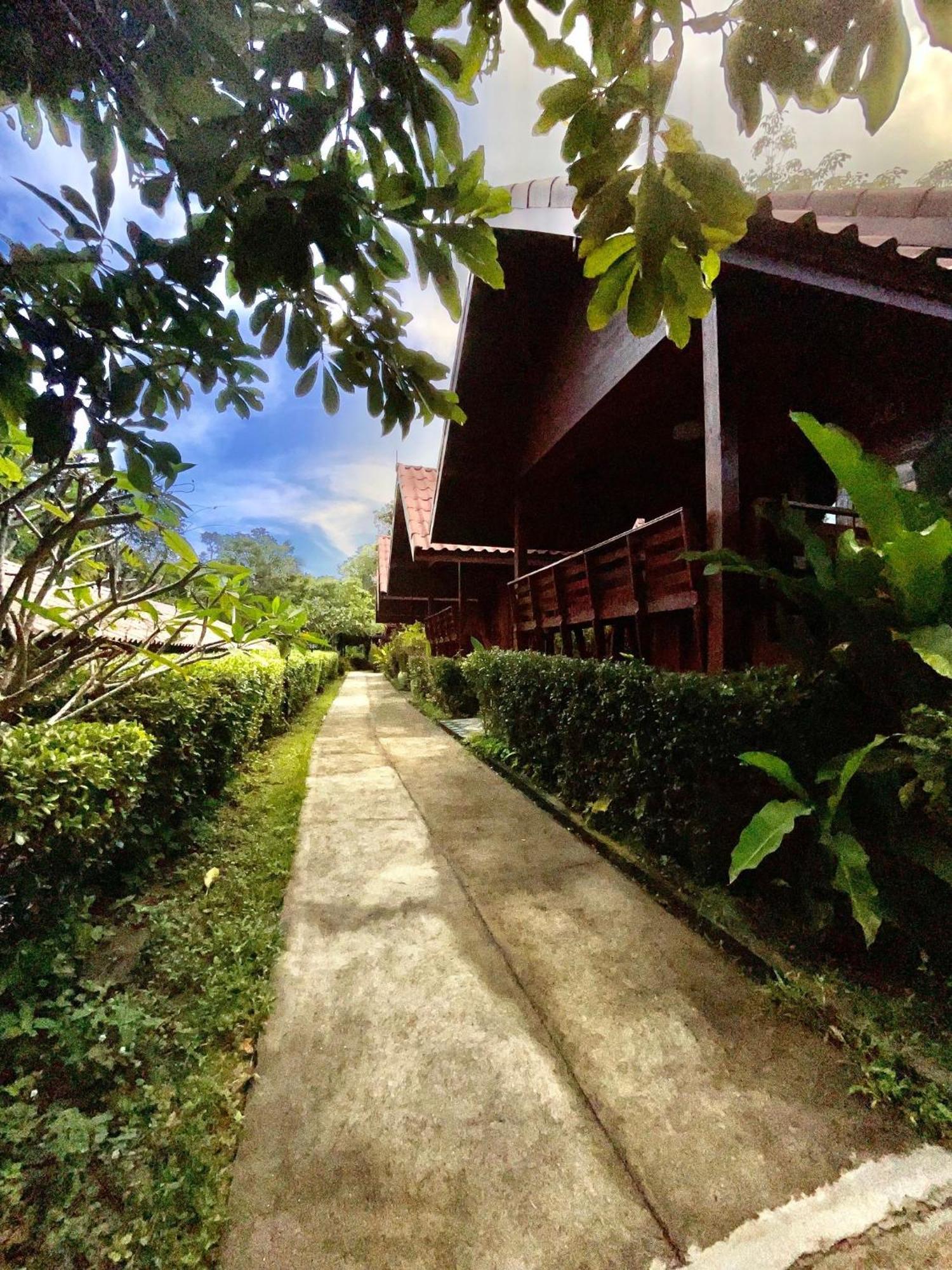 Siam Lanta Resort - Sha Extra Plus Koh Lanta Exterior photo